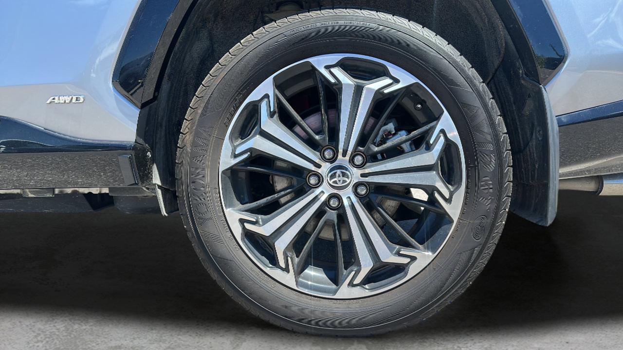 2025 Toyota RAV4 Plug-In Hybrid  Photo