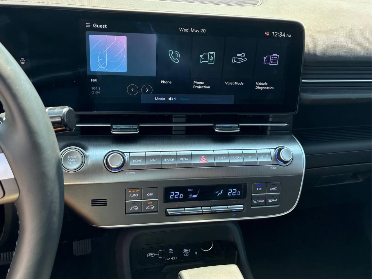 2025 Hyundai KONA Preferred | Reverse Cam | Heated Seats Photo