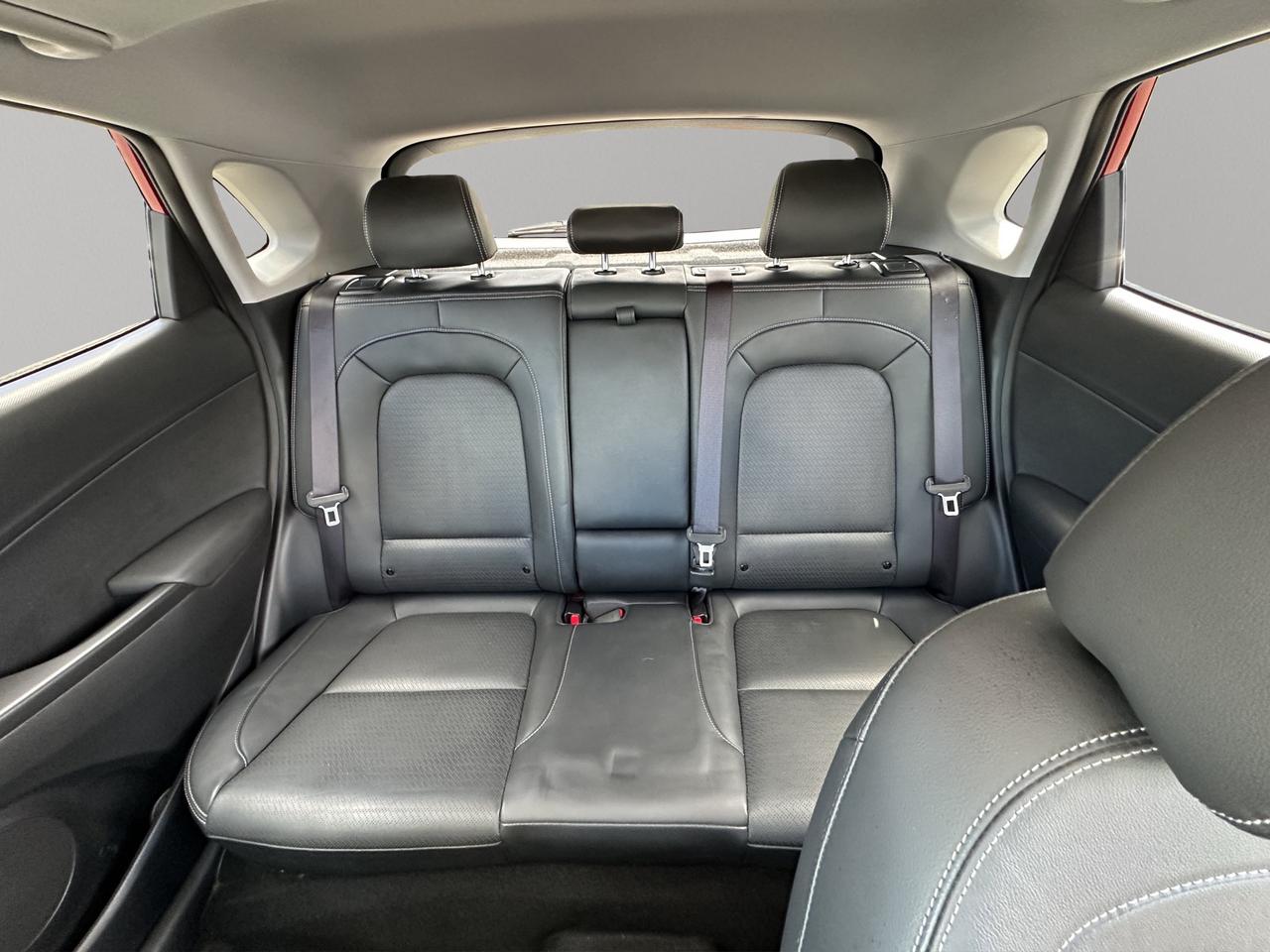 2021 Hyundai KONA Luxury | Reverse Cam | Heated Seats Photo