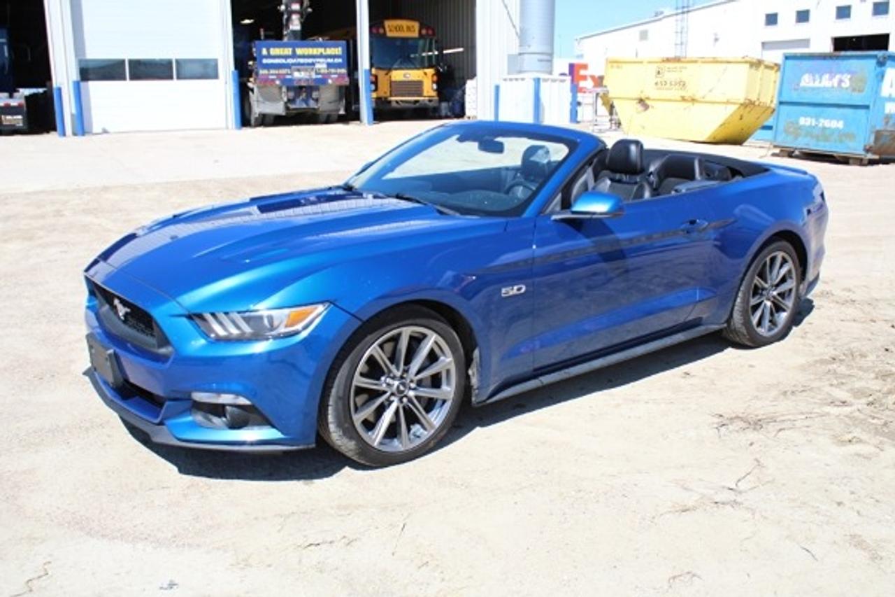 2017 Ford Mustang GT Premium 2dr Conv  w/H&C L, NAV, BUC - Photo #1
