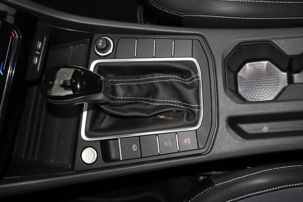 2025 Volkswagen Jetta Comfortline AUTO Photo