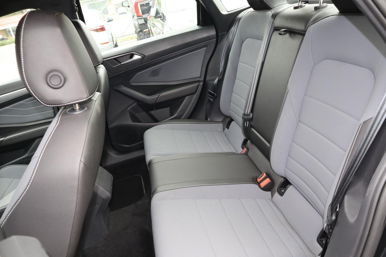 2025 Volkswagen Jetta Comfortline AUTO Photo