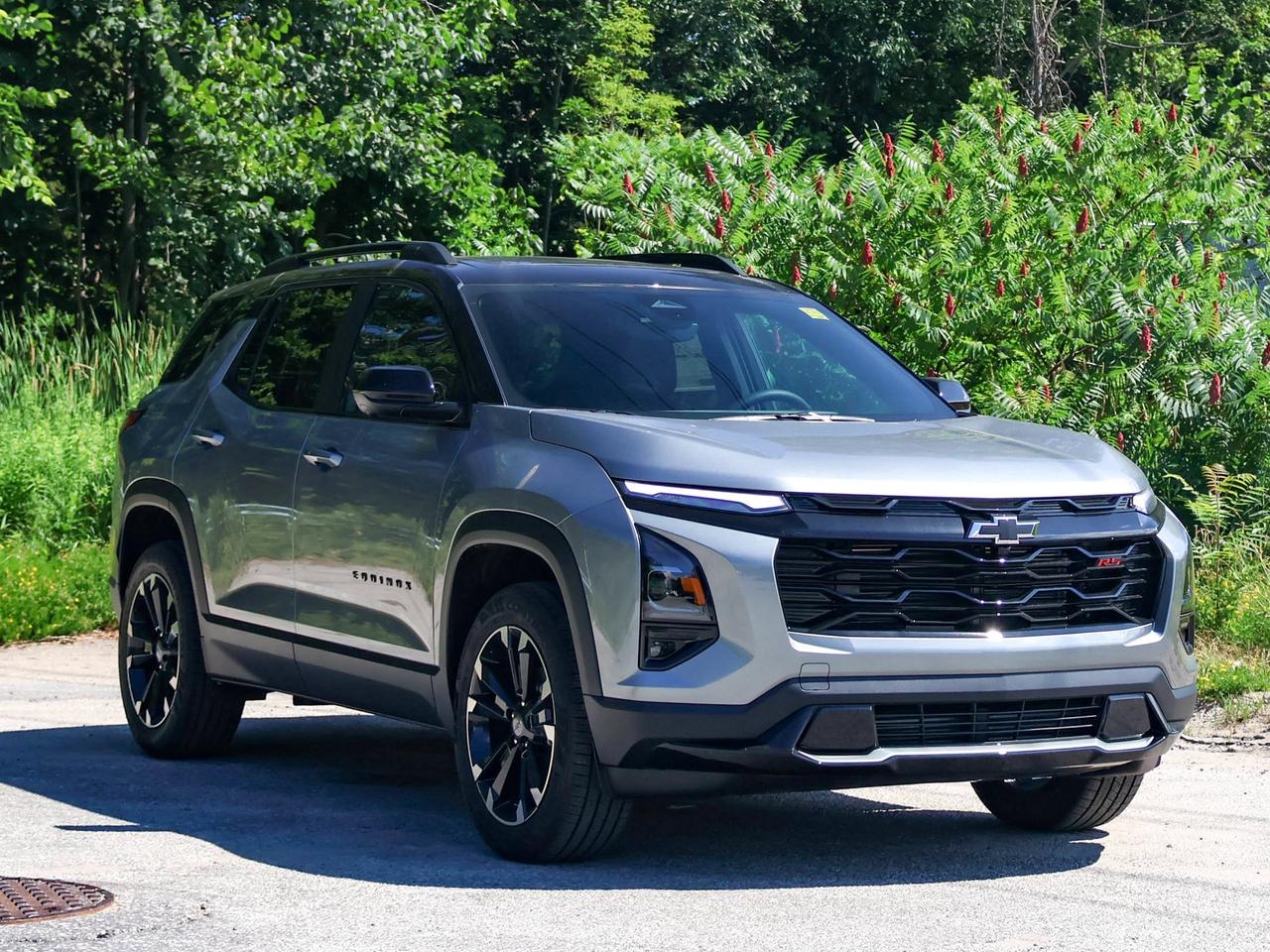 2027 Chevrolet Equinox AWD RS Photo2