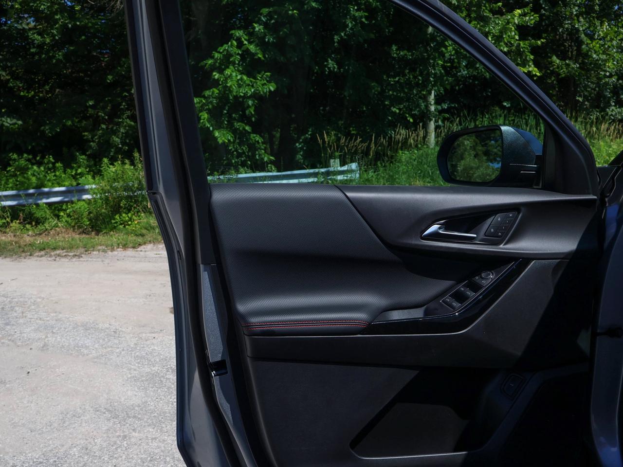 2027 Chevrolet Equinox AWD RS Photo