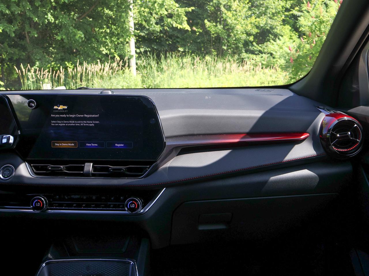 2027 Chevrolet Equinox AWD RS Photo