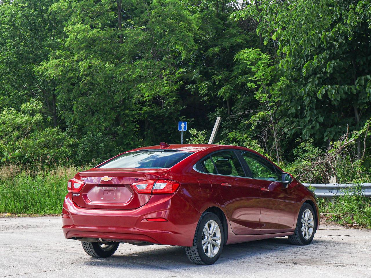 2019 Chevrolet Cruze LT Photo