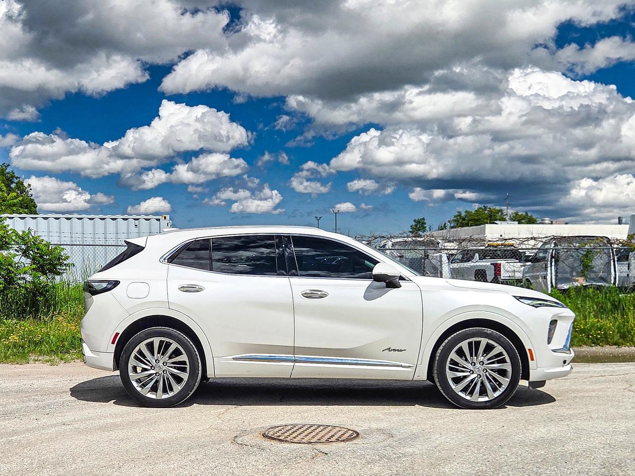 2024 Buick Envision Avenir Photo2