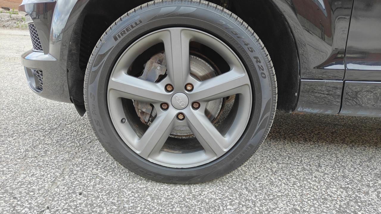 2014 Audi Q7 TDI Technik • Low Mileage • No accidents! Photo