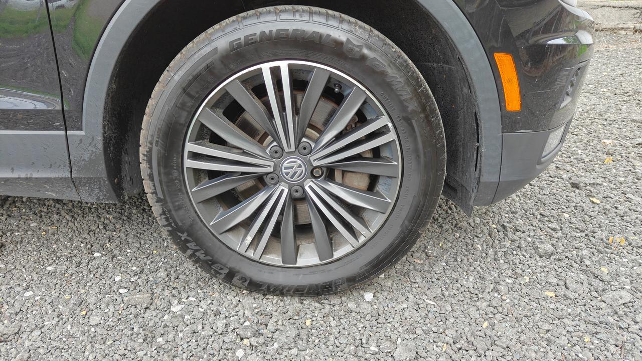 2018 Volkswagen Tiguan RARE 7 Passenger Highline - Photo #9