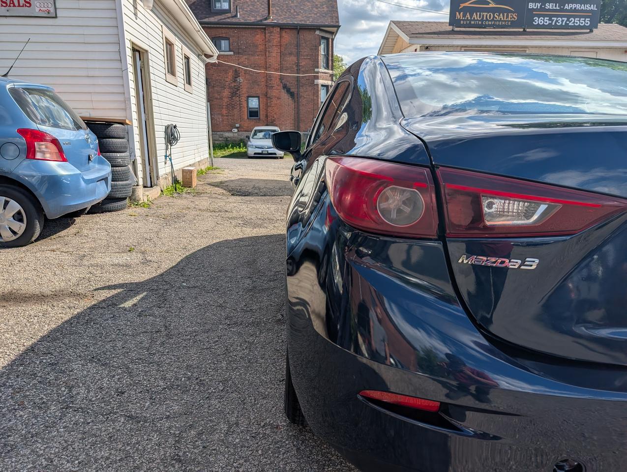 2016 Mazda MAZDA3 GS Photo