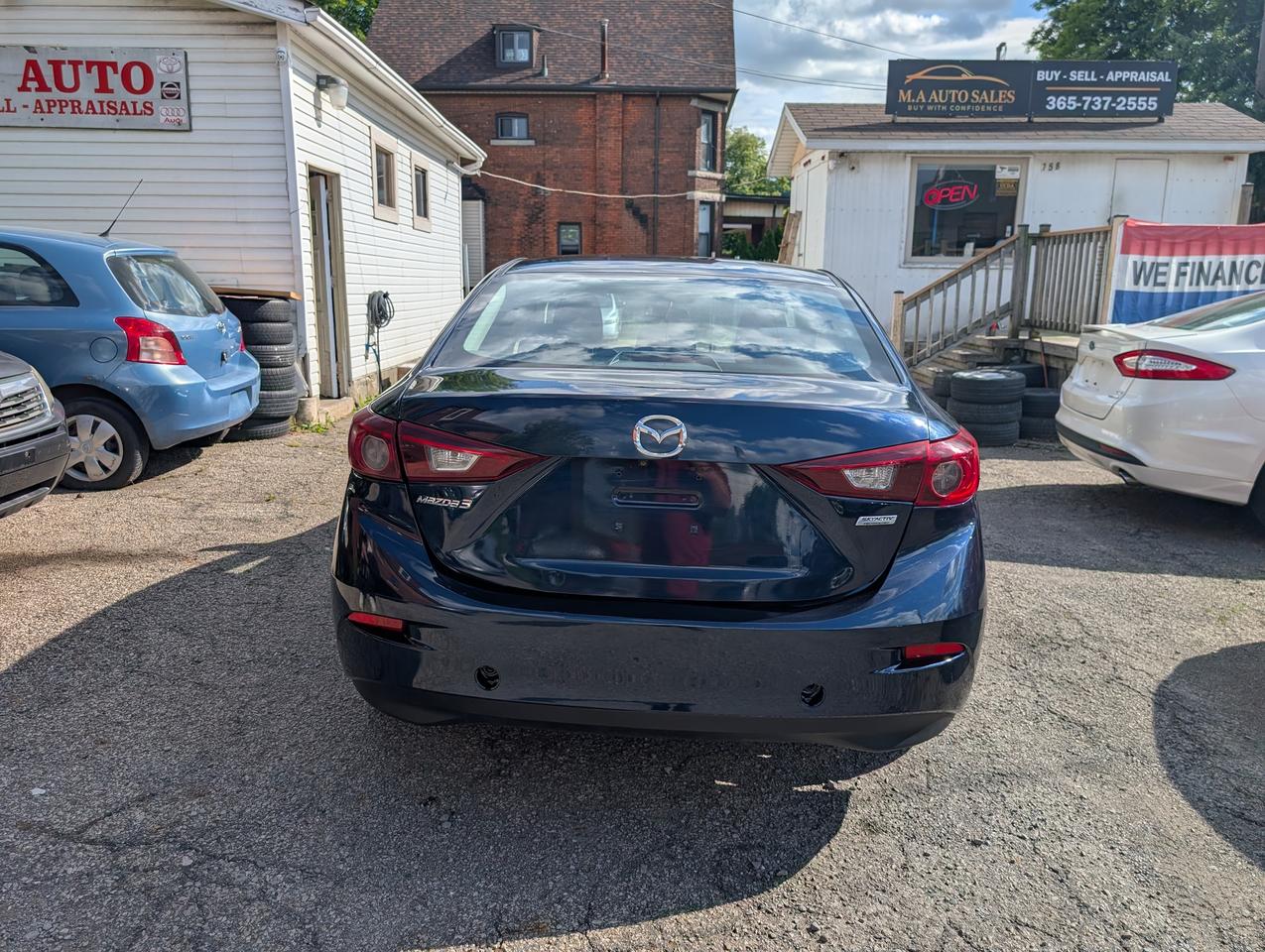2016 Mazda MAZDA3 GS Photo