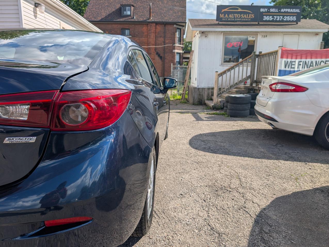 2016 Mazda MAZDA3 GS Photo