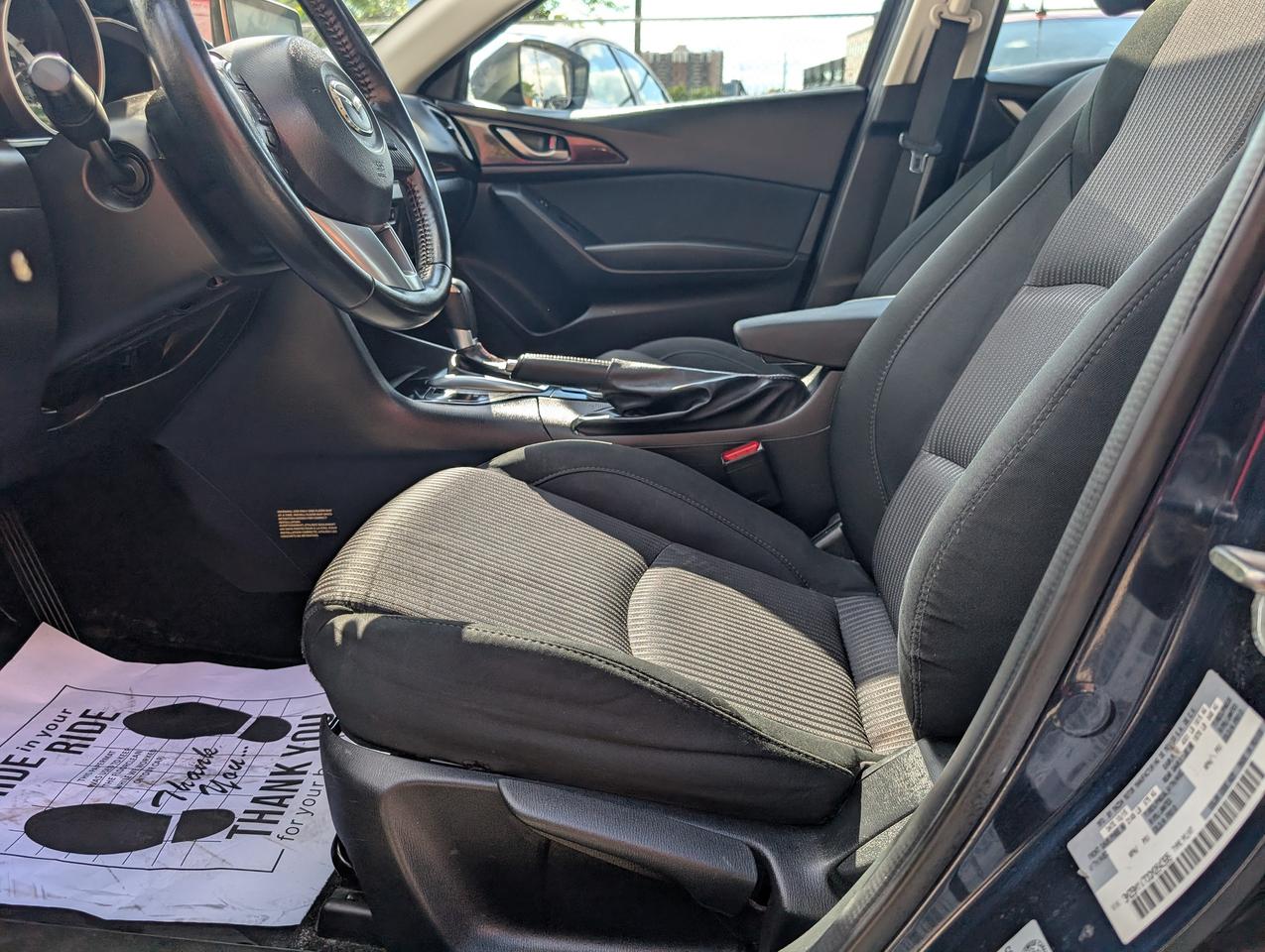 2016 Mazda MAZDA3 GS Photo