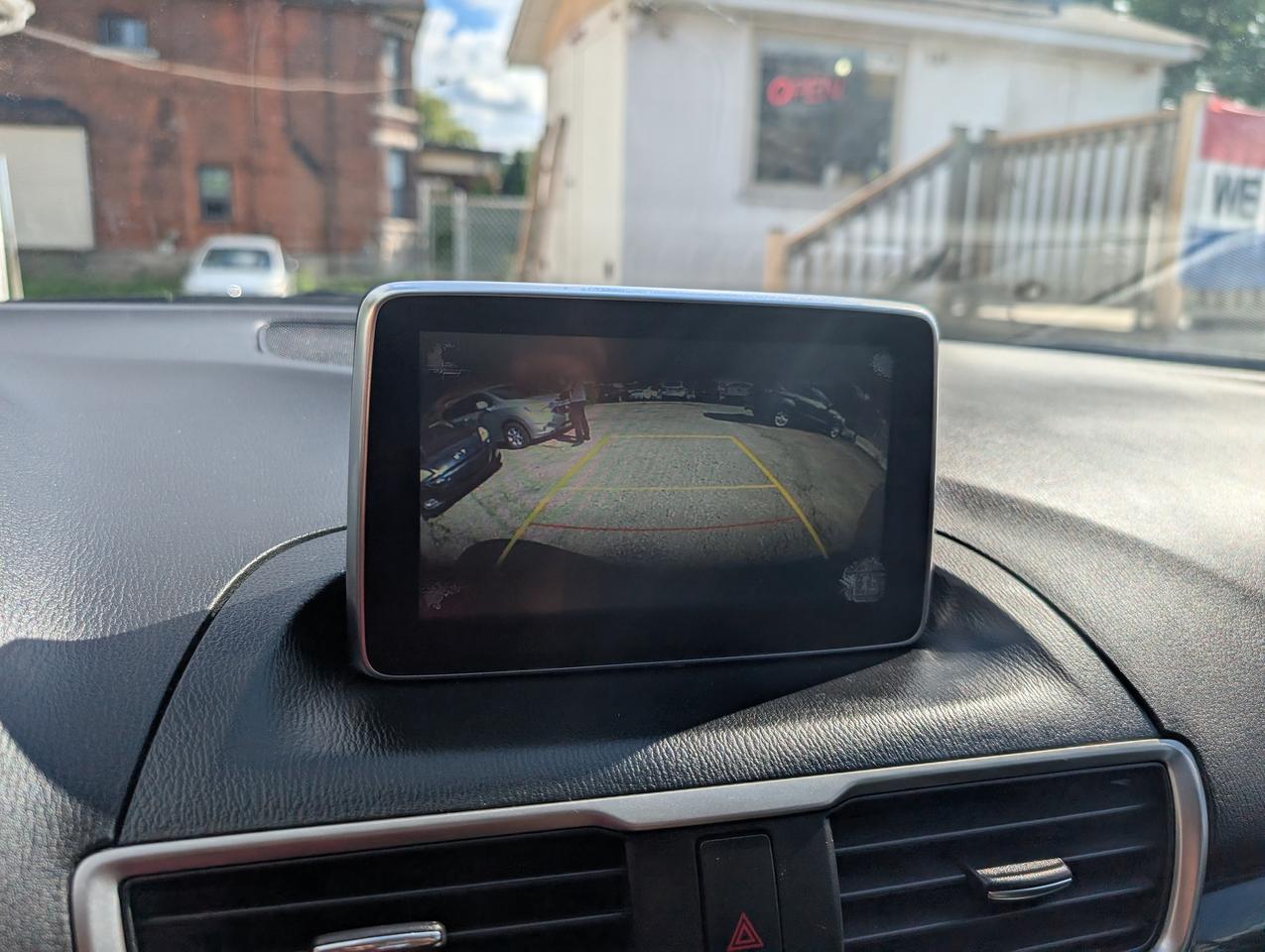 2016 Mazda MAZDA3 GS Photo