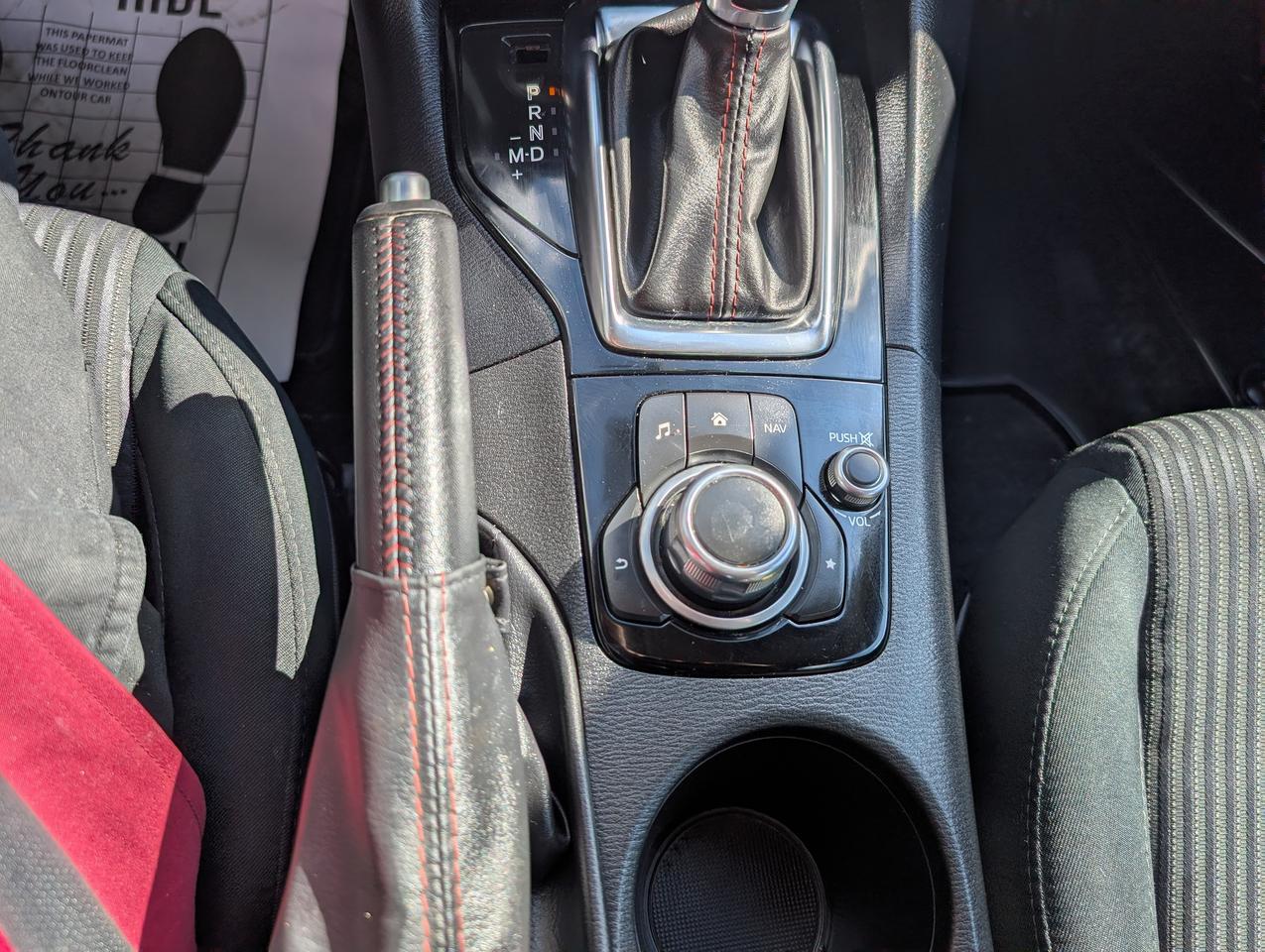 2016 Mazda MAZDA3 GS Photo