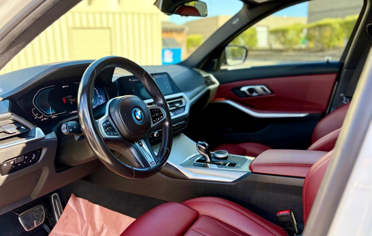 2022 BMW 3 Series 330e xDrive Plug-In Hybrid Photo
