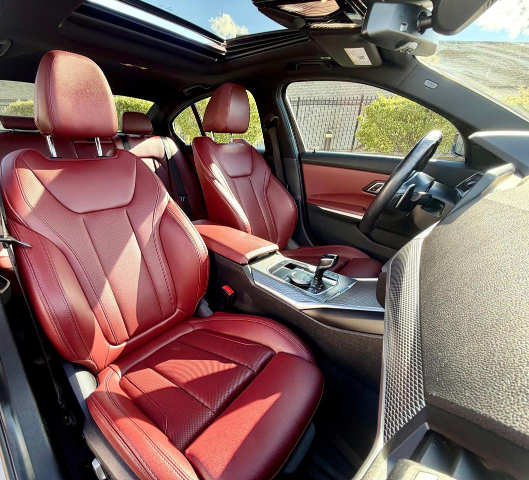 2022 BMW 3 Series 330e xDrive Plug-In Hybrid Photo