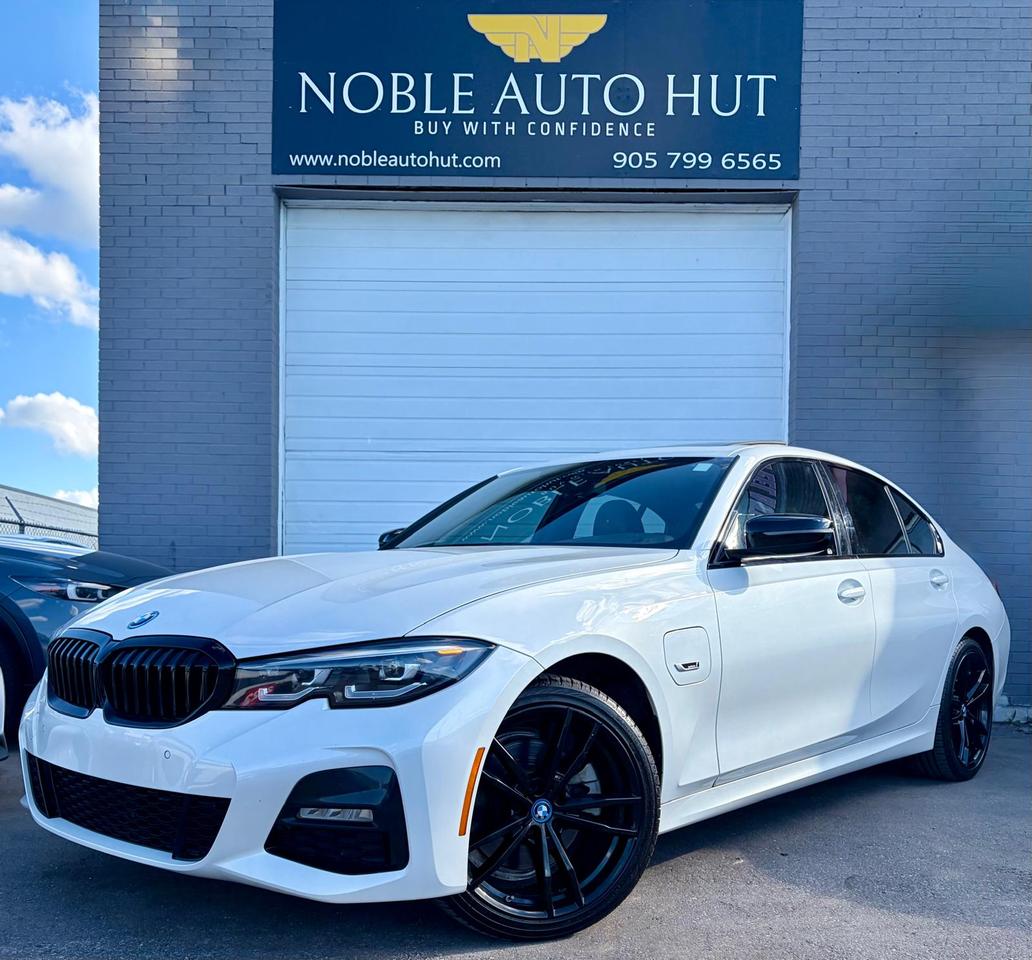2022 BMW 3 Series 330e xDrive Plug-In Hybrid Photo