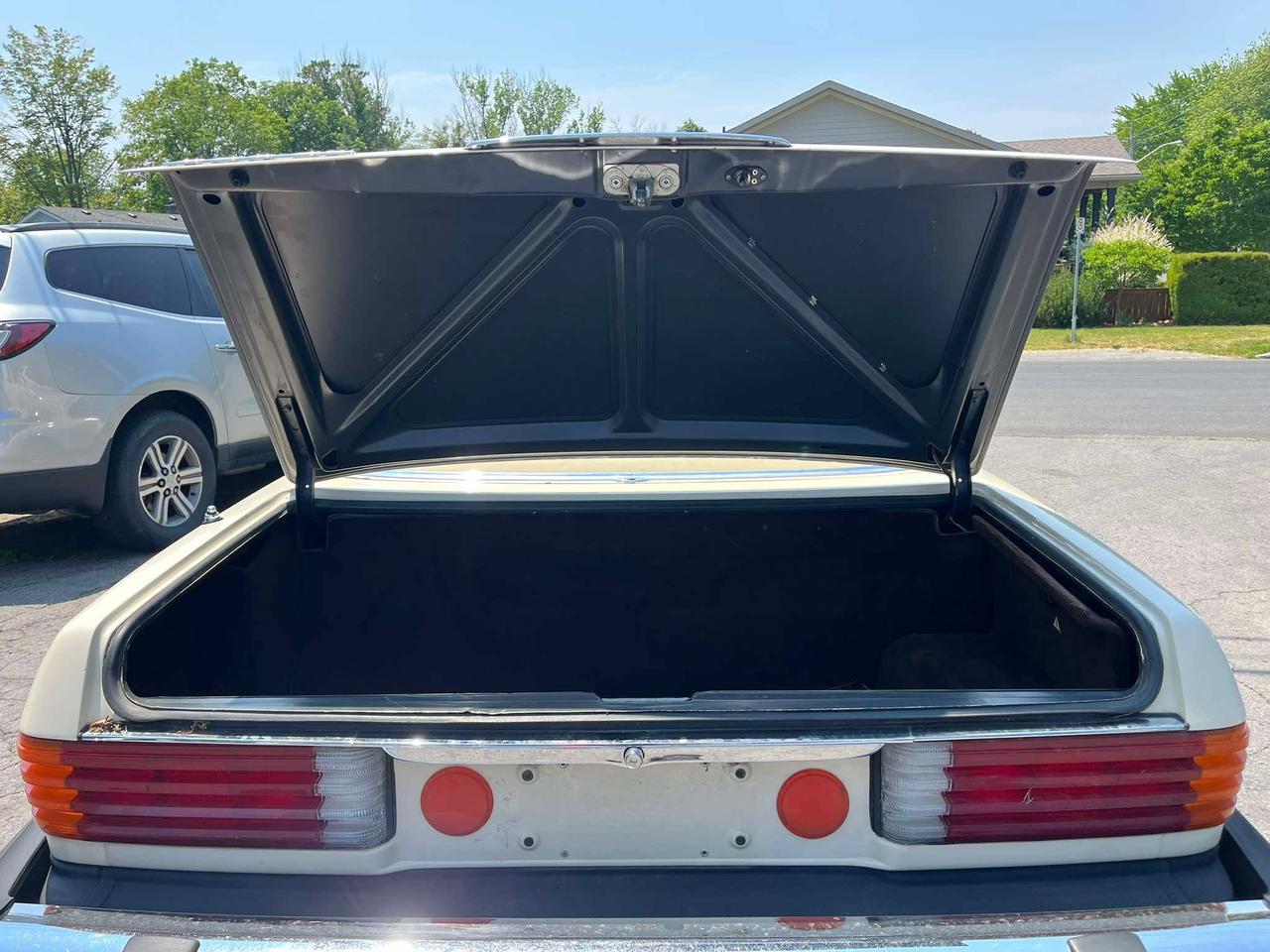 1983 Mercedes-Benz 380SL 380SL - Photo #7