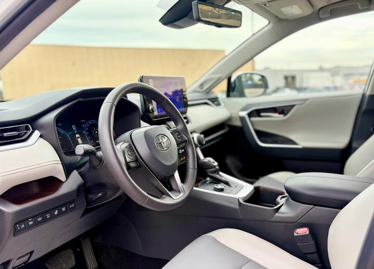 2024 Toyota RAV4 Hybrid Limited AWD - Photo #7