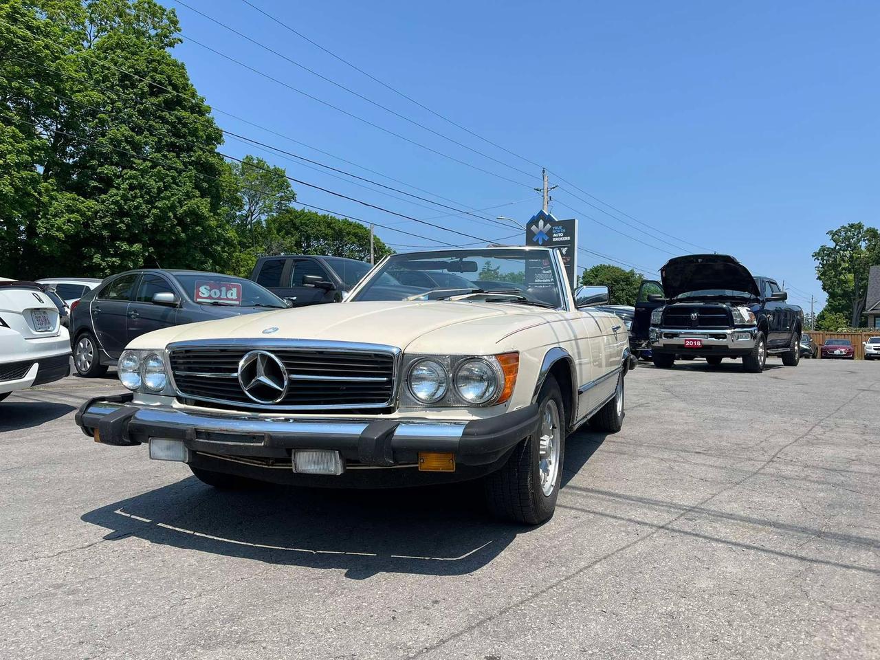 1983 Mercedes-Benz 380SL  Photo2
