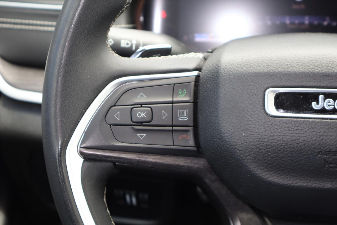 2024 Jeep Grand Cherokee Limited 6 Passenger Photo
