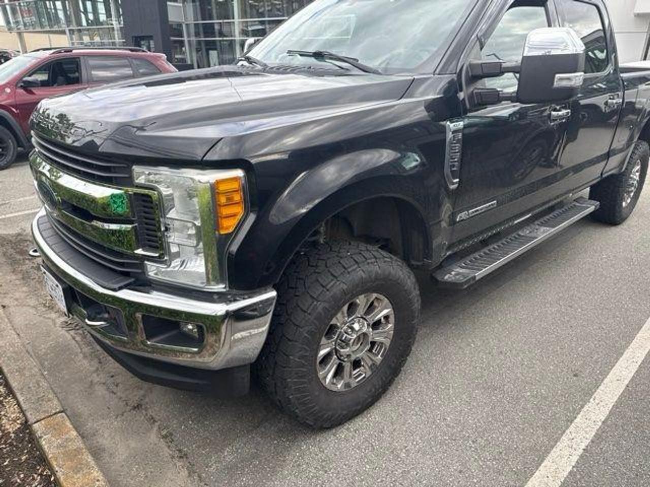 2017 Ford SUPER DUTY F-350 SRW 4WD Crew Cab 176" Lariat - Photo #6