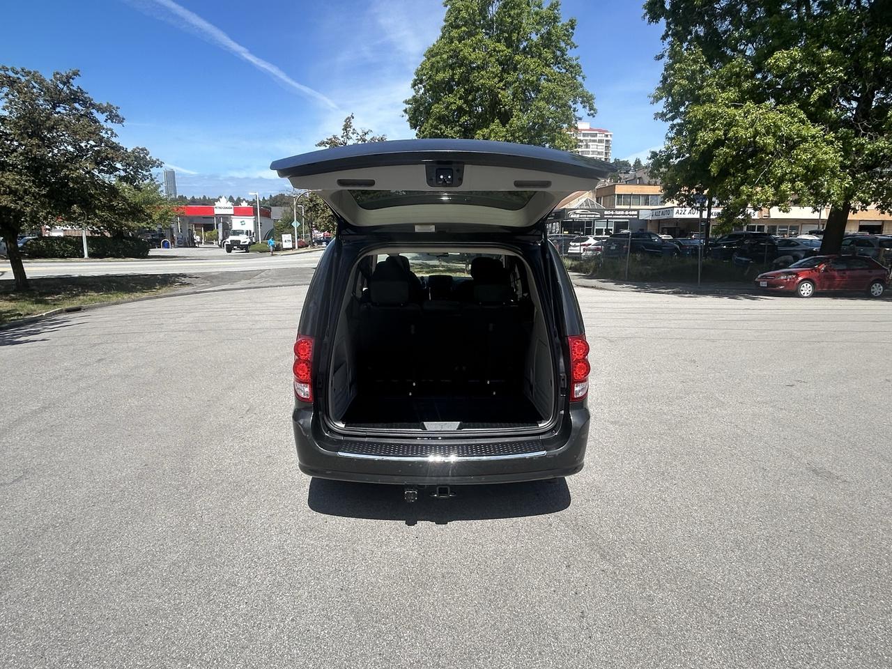2012 Dodge Grand Caravan 4dr Wgn SXT Photo