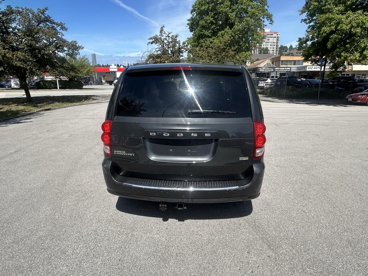 2012 Dodge Grand Caravan 4dr Wgn SXT Photo