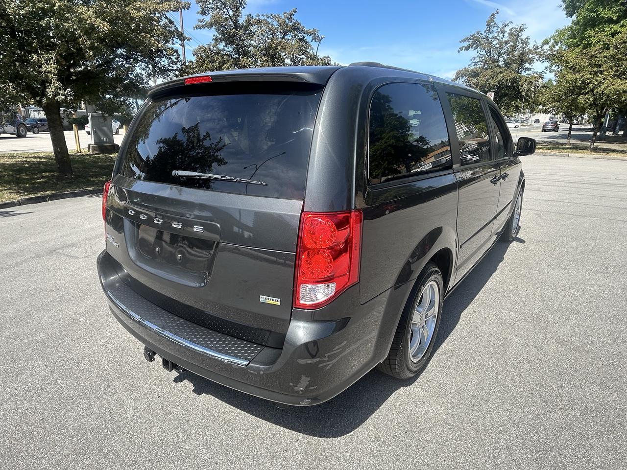 2012 Dodge Grand Caravan 4dr Wgn SXT - Photo #6