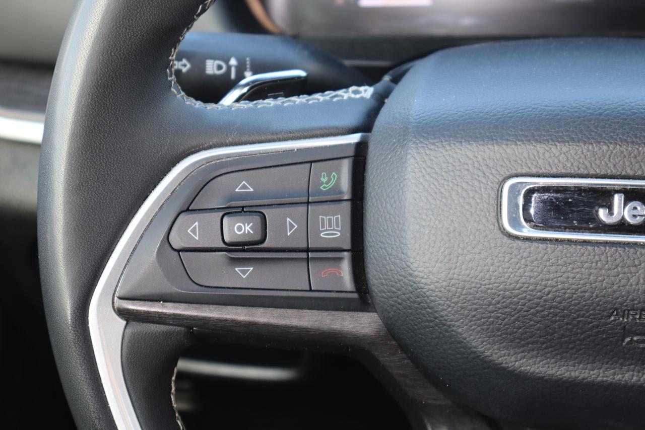 2024 Jeep Grand Cherokee Limited 7 Passenger Photo