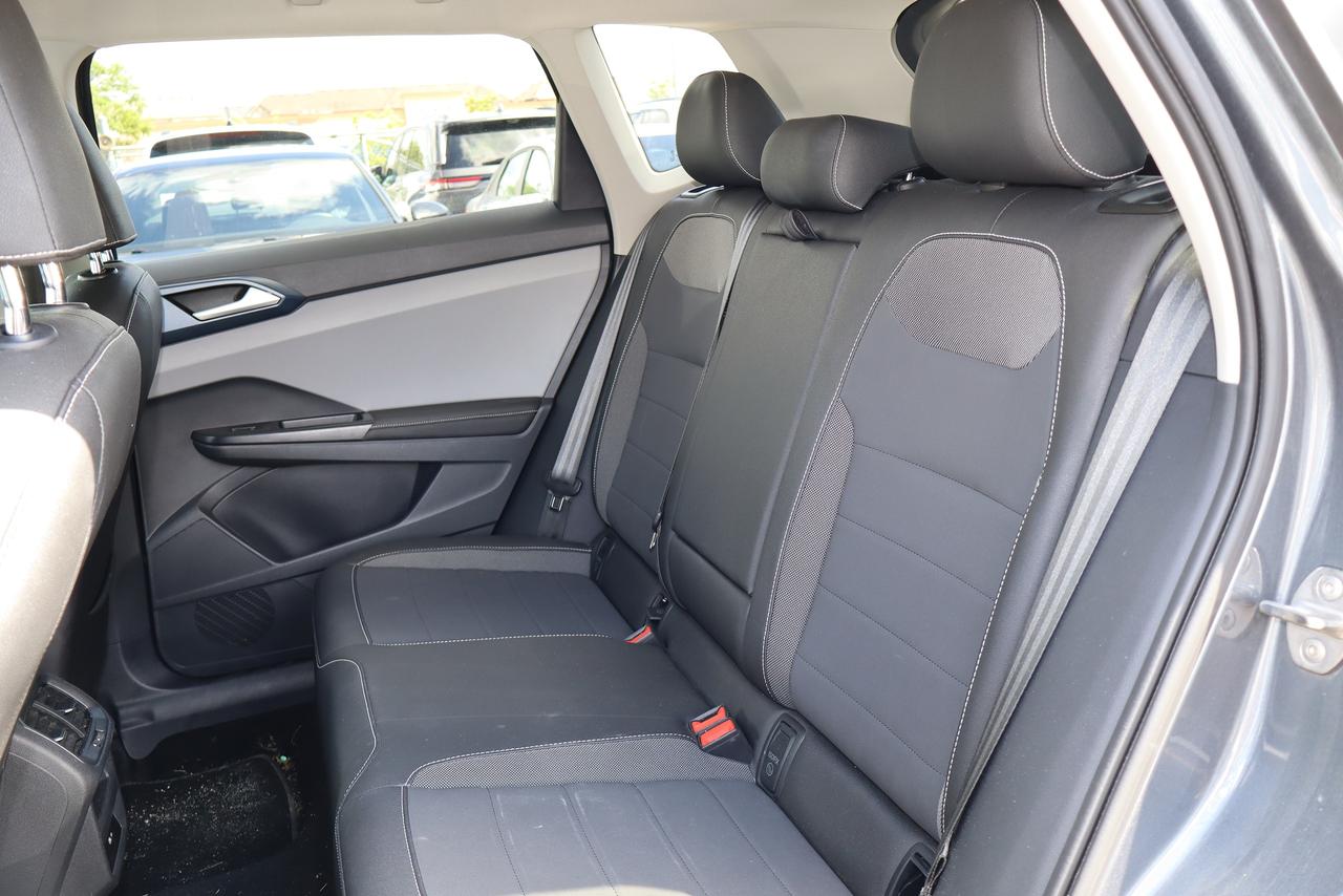 2024 Volkswagen Taos Comfortline FWD Photo