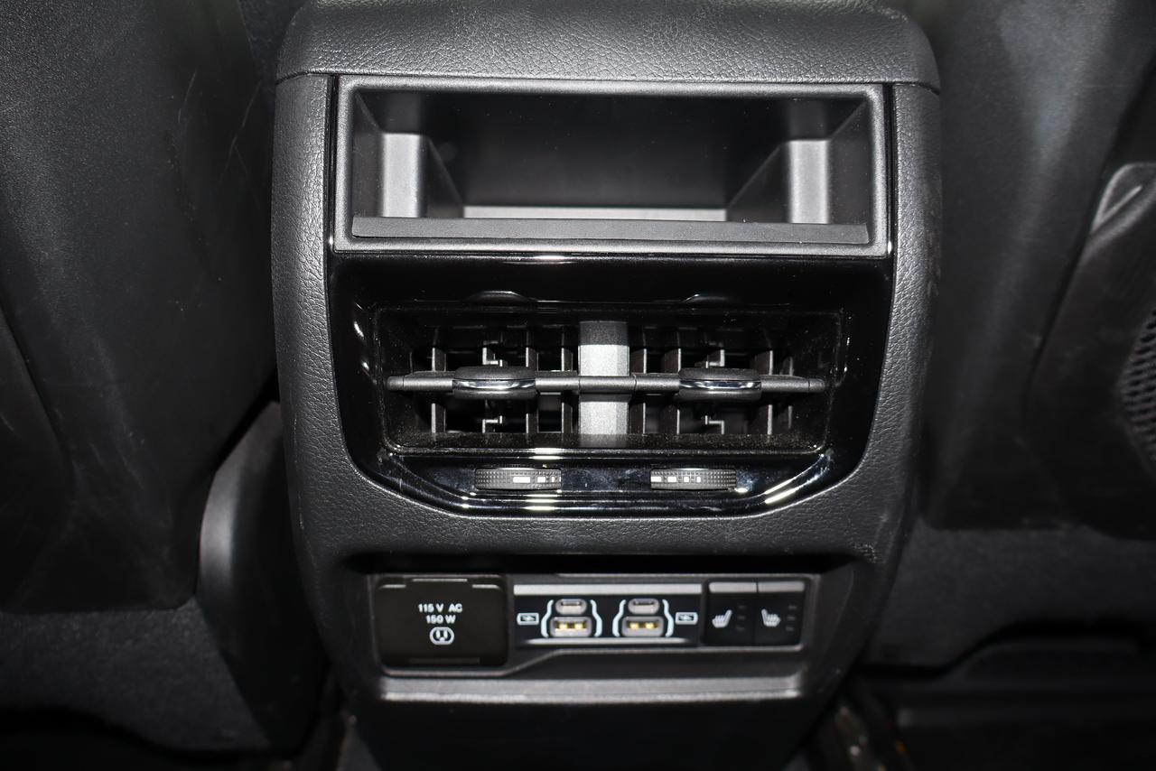 2024 Jeep Grand Cherokee LIMITED 4X4 Photo