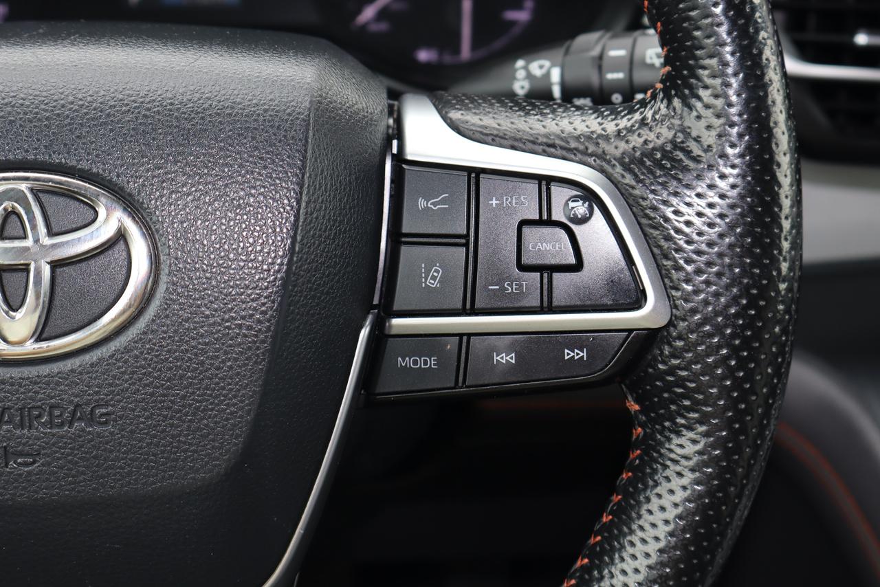 2021 Toyota Sienna XSE 7 PASSNGER Photo