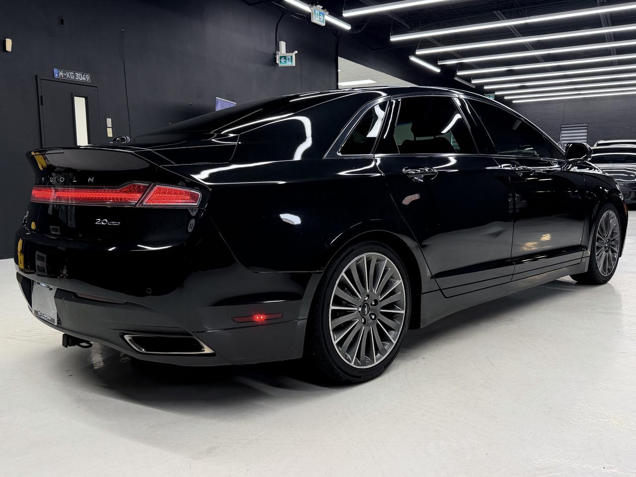 2015 Lincoln MKZ NAV|BACKUP|COOLED SEATS|SUNROOF|SERVICE RECORDS| Photo3