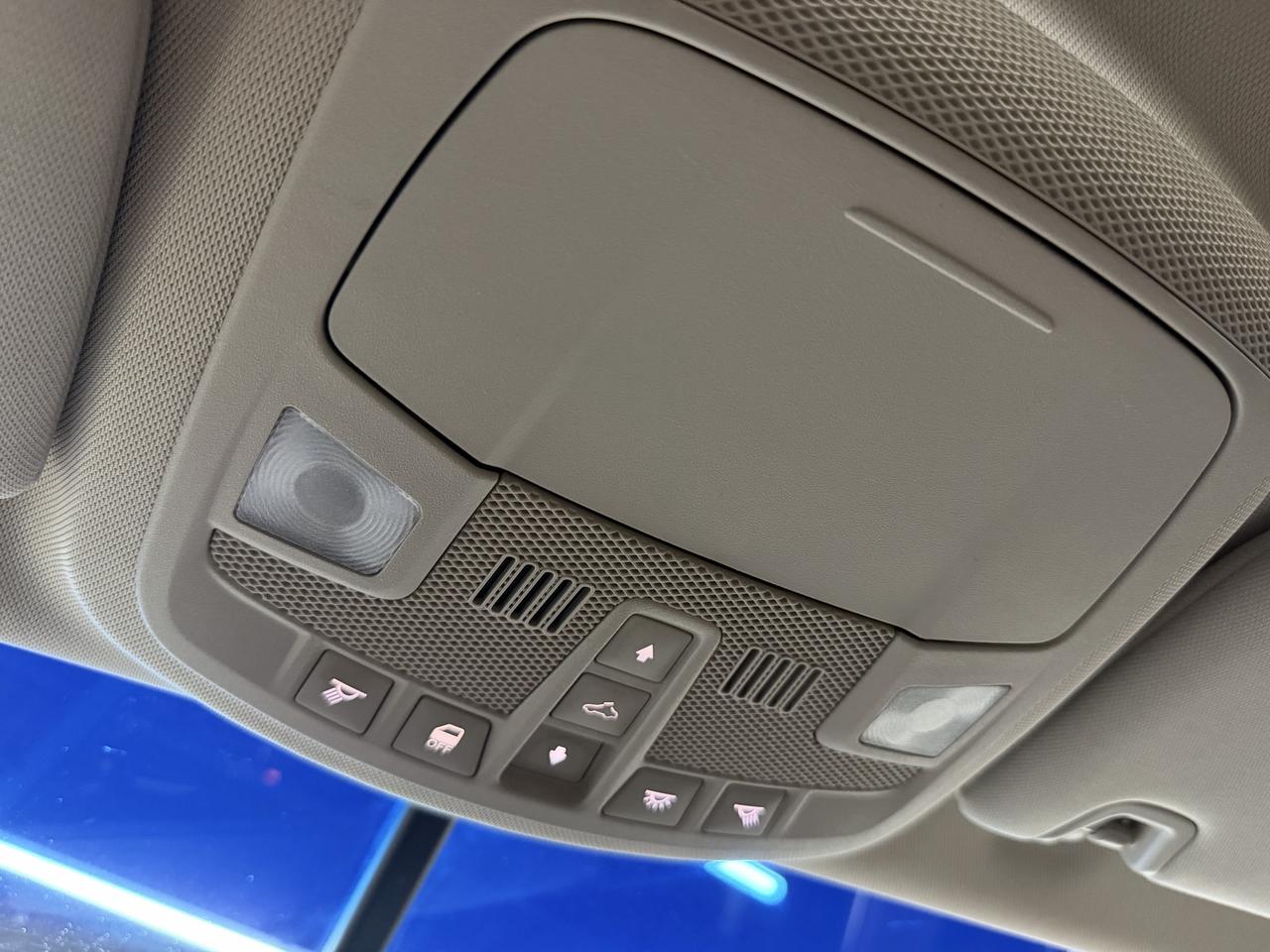 2015 Lincoln MKZ NAV|BACKUP|COOLED SEATS|SUNROOF|SERVICE RECORDS| Photo