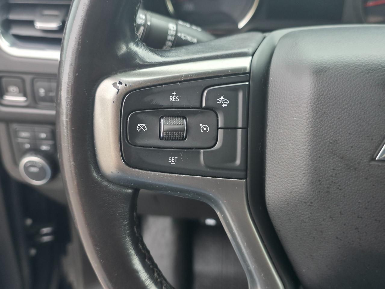 2021 Chevrolet Suburban 4WD LS *DURAMAX POWERED* Photo