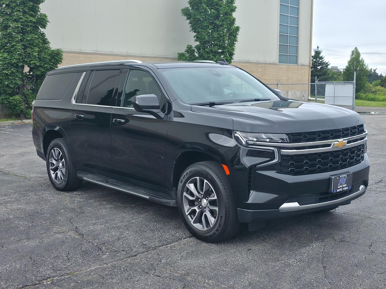 2021 Chevrolet Suburban 4WD LS *DURAMAX POWERED* Photo2
