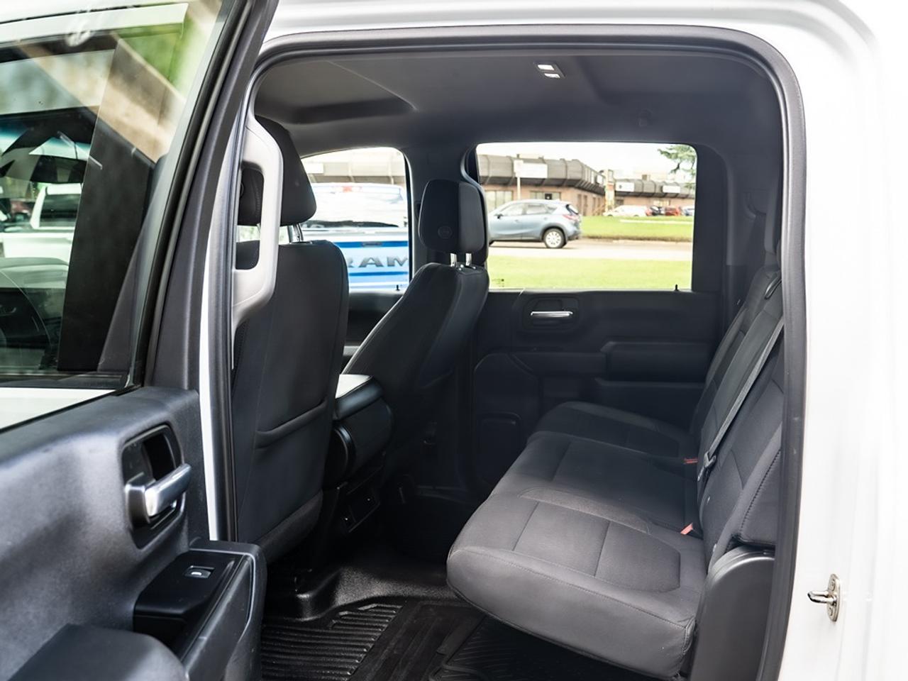 2020 Chevrolet Silverado 2500 4WD Crew CAB Photo16