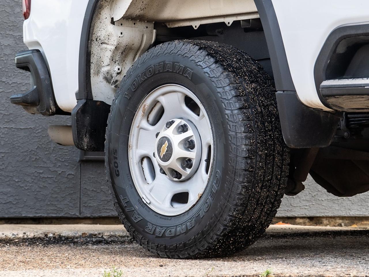 2020 Chevrolet Silverado 2500 4WD Crew CAB Photo24