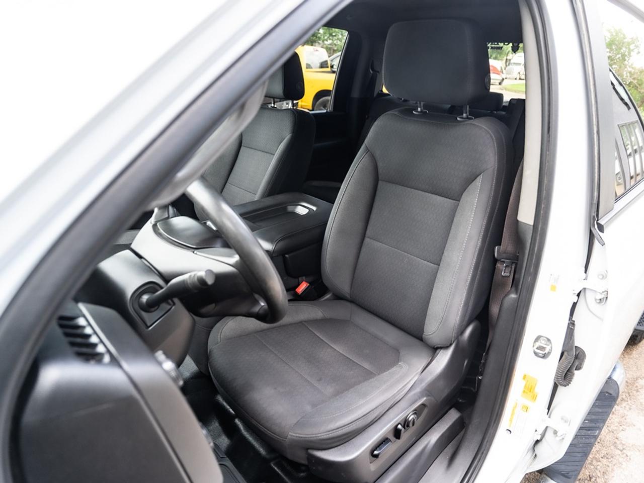 2020 Chevrolet Silverado 2500 4WD Crew CAB Photo17