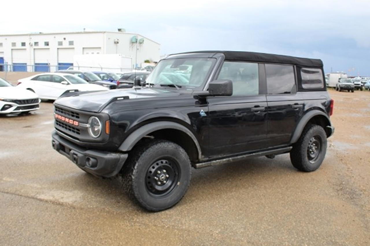 2023 Ford Bronco Black Diamond Soft-Top auto w/Vinyl, BUC - Photo #1