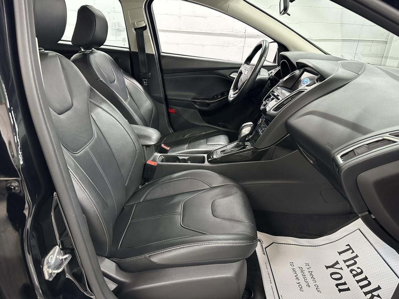 2018 Ford Focus Titanium | CLEAN CARFAX | SUNROOF | REMOTE START Photo28