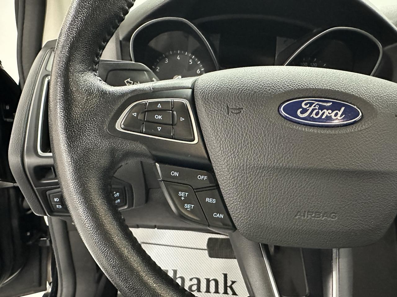 2018 Ford Focus Titanium | CLEAN CARFAX | SUNROOF | REMOTE START Photo14