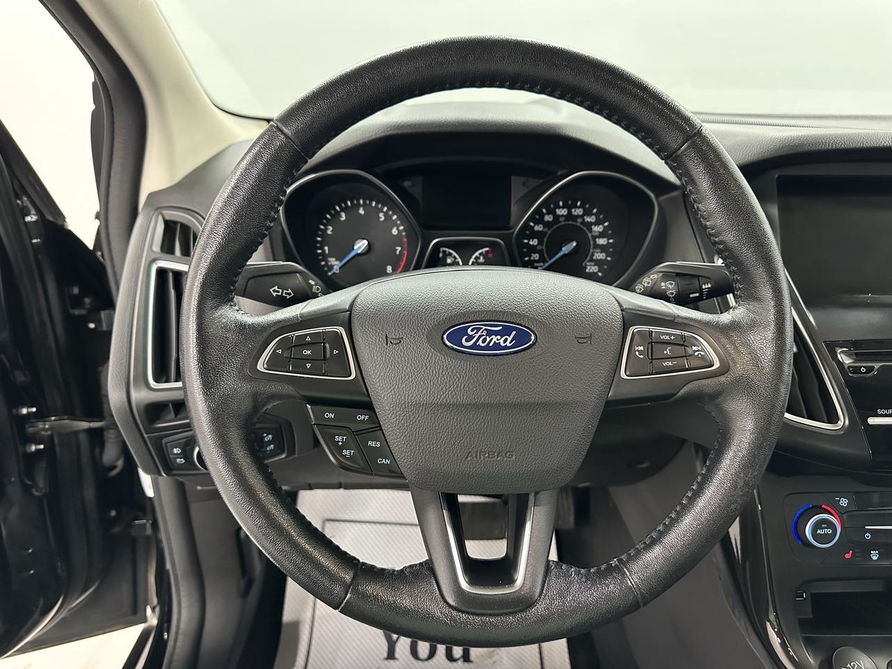 2018 Ford Focus Titanium | CLEAN CARFAX | SUNROOF | REMOTE START Photo31