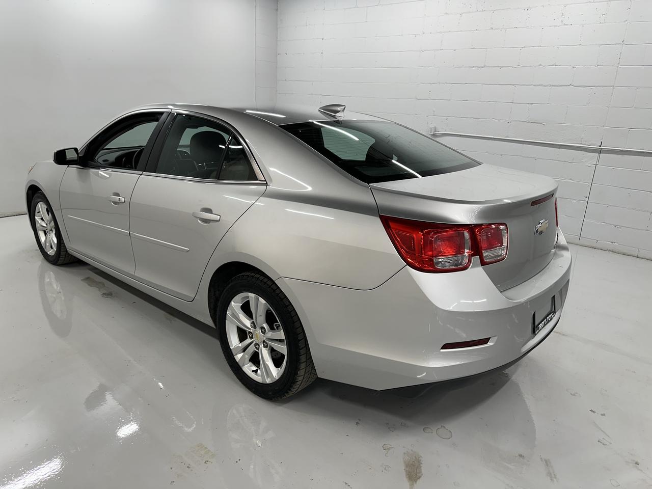 2015 Chevrolet Malibu 4dr Sdn LT w/1LT Photo