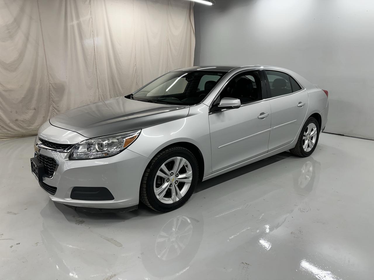 2015 Chevrolet Malibu 4dr Sdn LT w/1LT Photo