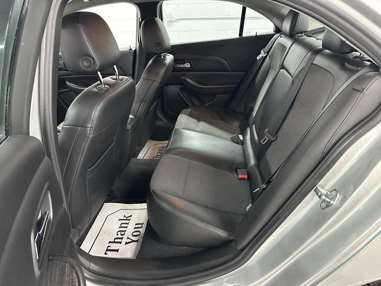 2015 Chevrolet Malibu 4dr Sdn LT w/1LT Photo35