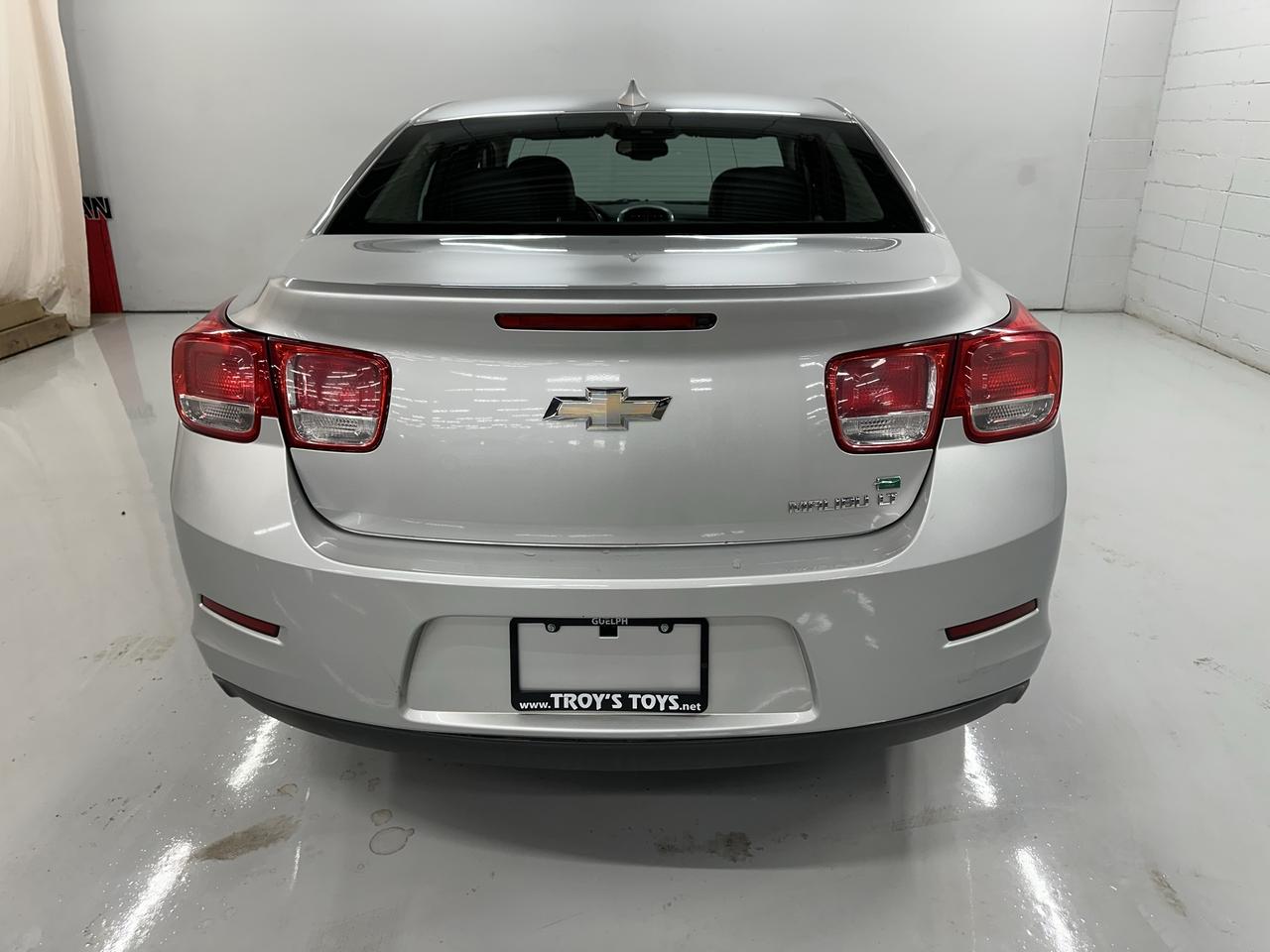 2015 Chevrolet Malibu 4dr Sdn LT w/1LT Photo