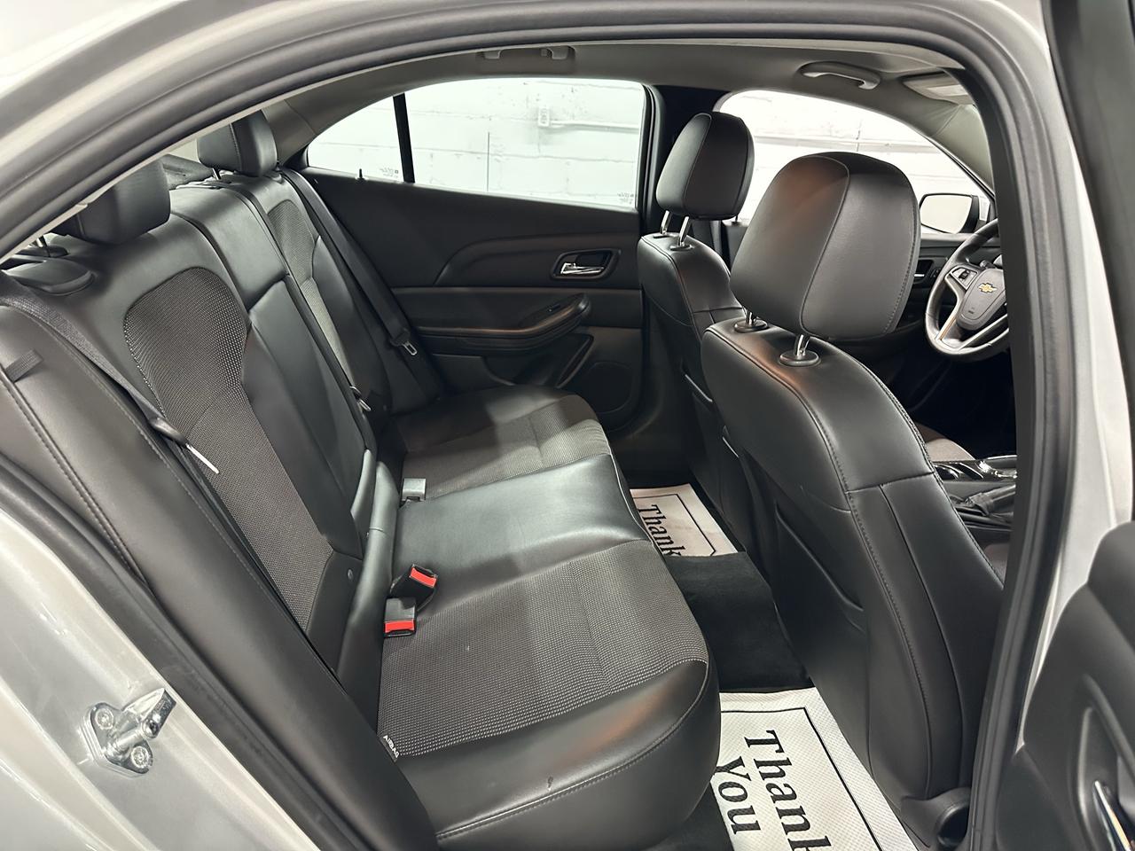 2015 Chevrolet Malibu 4dr Sdn LT w/1LT Photo5